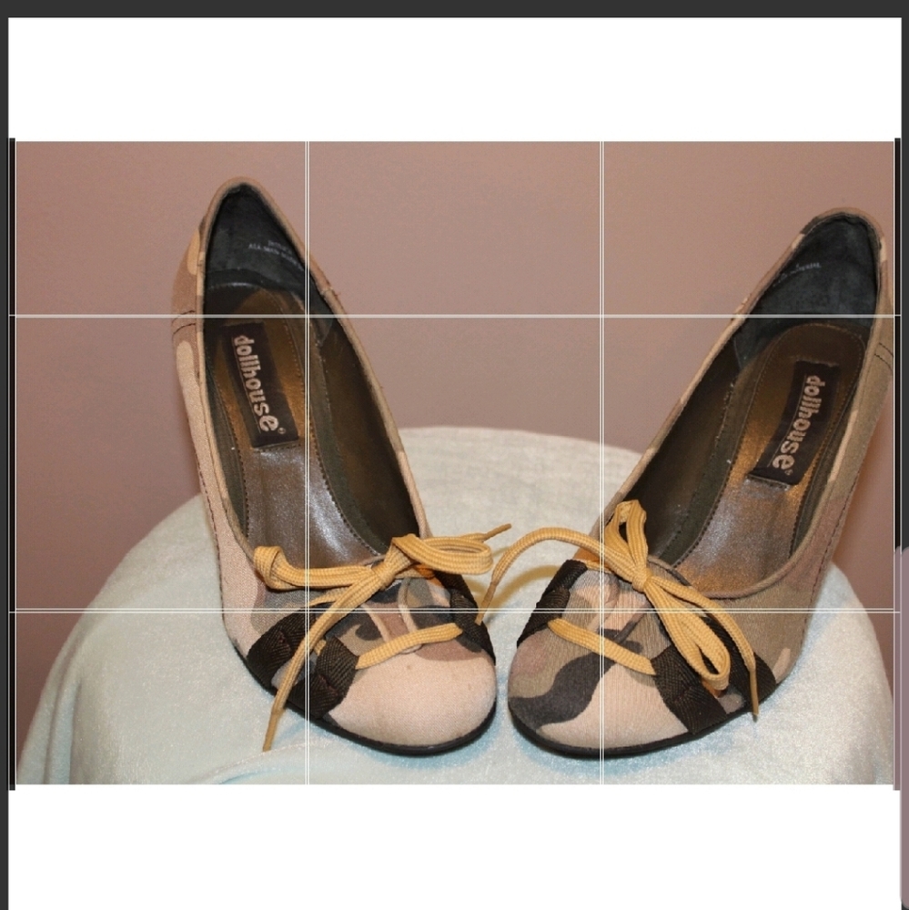 Camo pumps